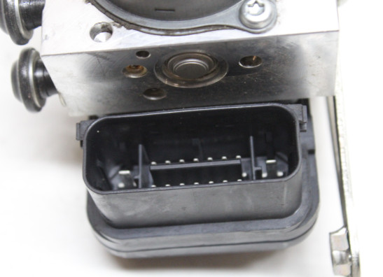 ABS pump Yamaha XSR 900