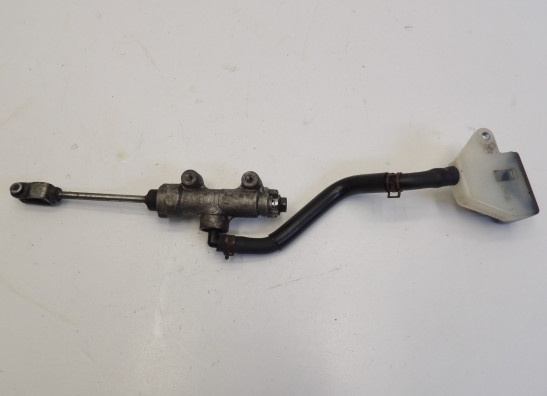 Rempomp achter Suzuki DL 1000 V STROM