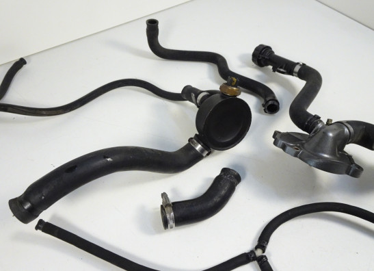 Kuhlflussigkeitsbehälter Aprilia RSV 1000
