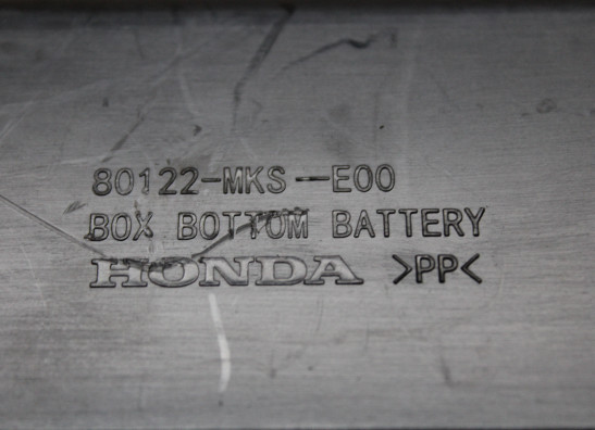 Batterie befestigung Honda CRF 1100 Africa Twin