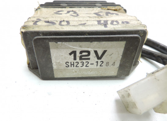 Regler Gleichrichter Honda CB 250 N