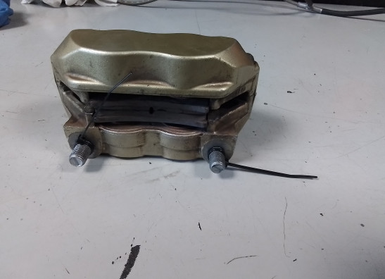 Remklauw rechts voor Aprilia Shiver 750