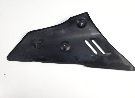 Cowl lower right Suzuki GSR 600
