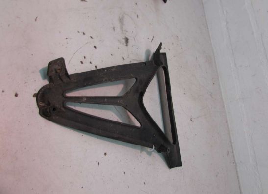 Cowl under Yamaha YZF R6