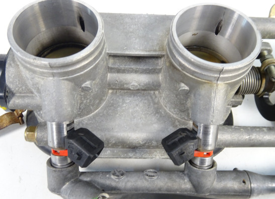 Gasklephuis MV Agusta 750 Brutale