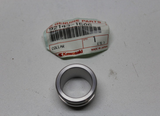 Rear axle Kawasaki ZXR 750 R