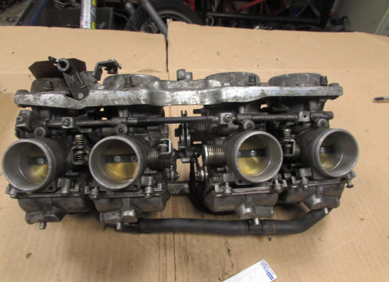 Carburetor assy Honda CBR 1000 F