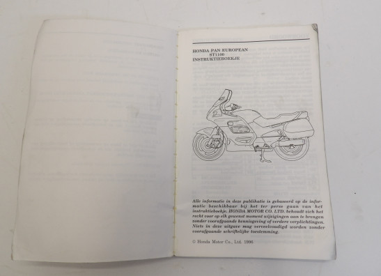 Instructieboekje Honda ST 1100 Pan European