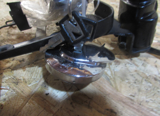 Schlosssatz Honda VF 750 C Magna