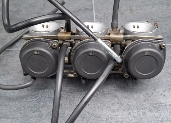 Carburateurset Triumph Trident 900