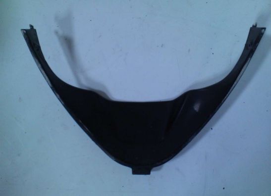 Cowl V shape under Honda CBR 900 RR
