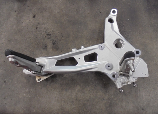 Main step holder right BMW F 900 R