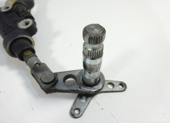 Rempomp achter Yamaha TDM