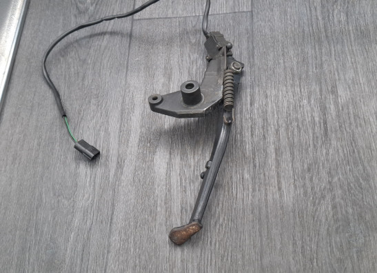 Standaard Triumph Trident 900