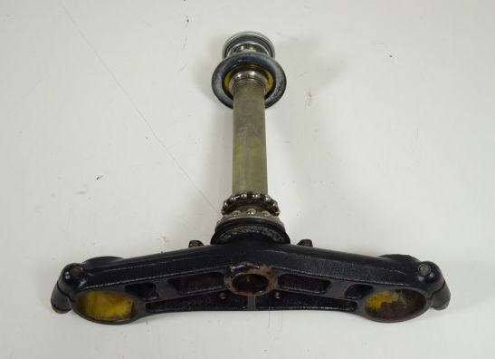 Steering stem Honda CBR 1100 XX