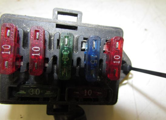 Fuse box Triumph Tiger 900