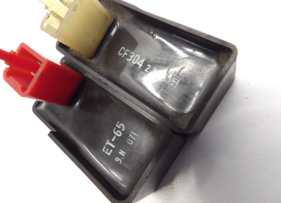 Relais unit Honda VF 1100 C Magna