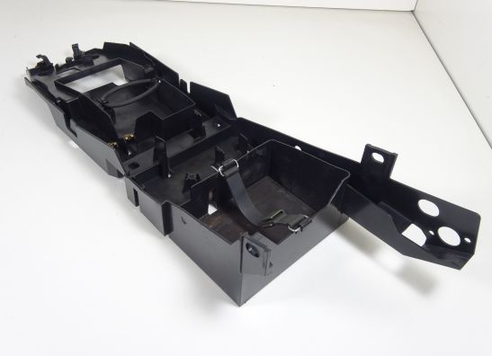 Batterie befestigung Yamaha FZ1