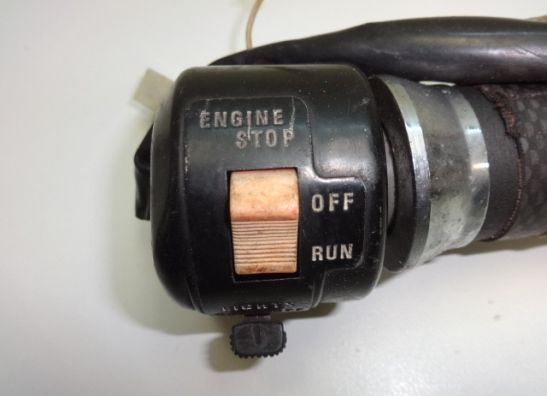 Handlebar switch assy right Suzuki GSX 400 F