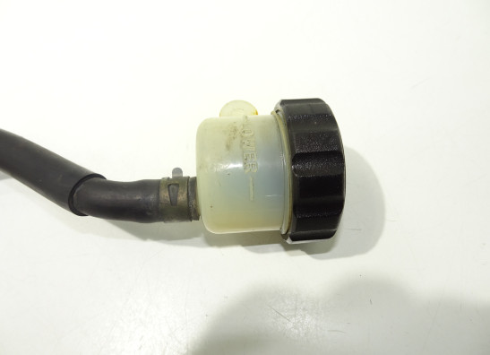 Rempomp achter Yamaha XJR 1300