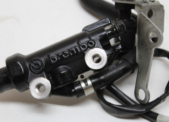 Rempomp achter Yamaha XJ 6 N