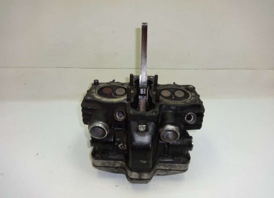 Cilinderkop Honda VF 700  750 C Magna