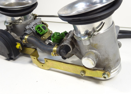 Gasklephuis Ducati ST4