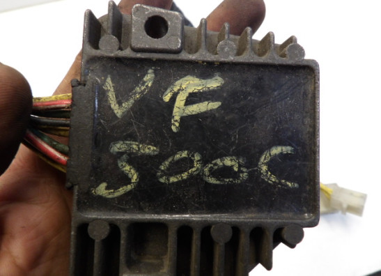 Spanningsregelaar Honda VF 500 