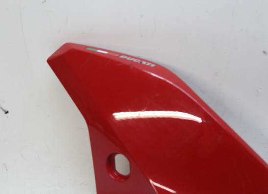 Rechter achterkant Ducati 939 Supersport