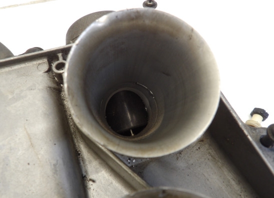 Carburetor assy Honda VFR 750