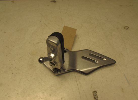 Main step holder left Yamaha Tracer 9 GT