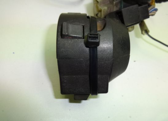 Stuurschakelaar links Honda VF 700  750 F