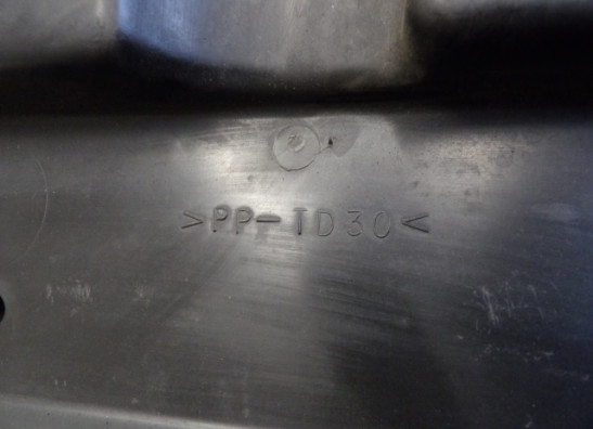 Air cleaner case Kawasaki ZZR 1100