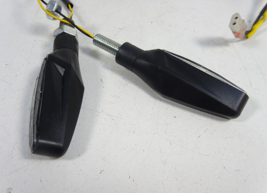 Blinker Aprilia Dorsoduro 750