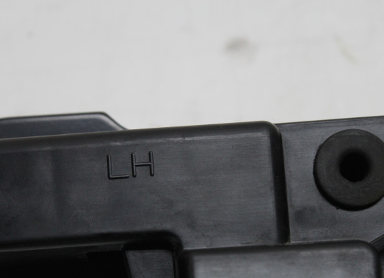 Cowl left rear Yamaha Tracer 900