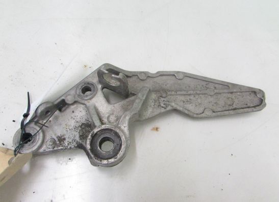 Main step holder right Yamaha FZR 1000