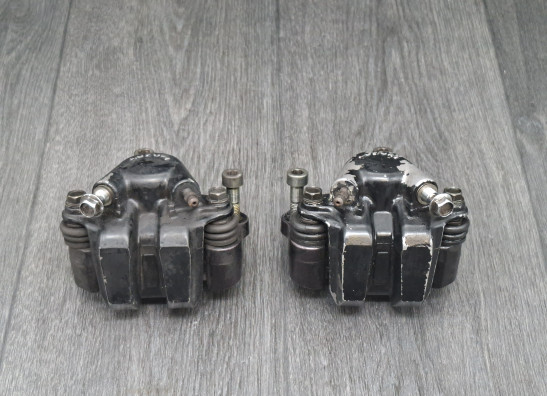 Bremssattel Bremszangen vorne Suzuki Madura 1200