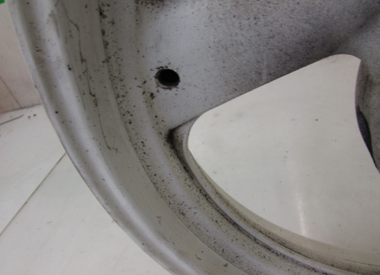 Front Wheel Yamaha FZR 600