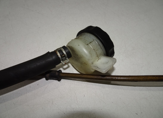 Rempomp achter Kawasaki ZZR 600