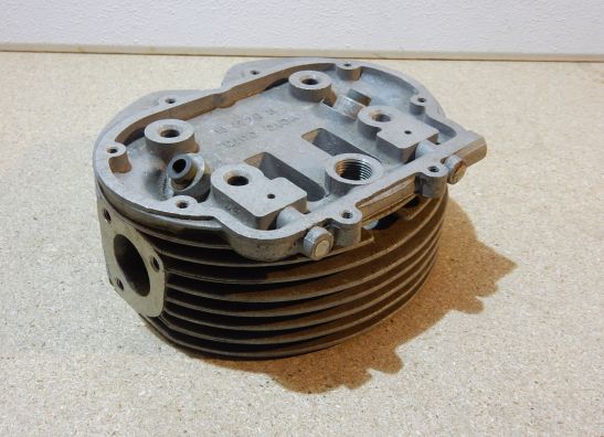 Cilinderkop Moto Guzzi V7 700