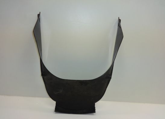 Cowl V shape under Kawasaki GPX 750