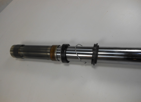 Voorpoot binnen Ducati 748