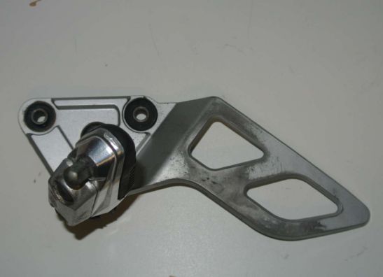Fussrastetrager vorne links Suzuki GSX F 650