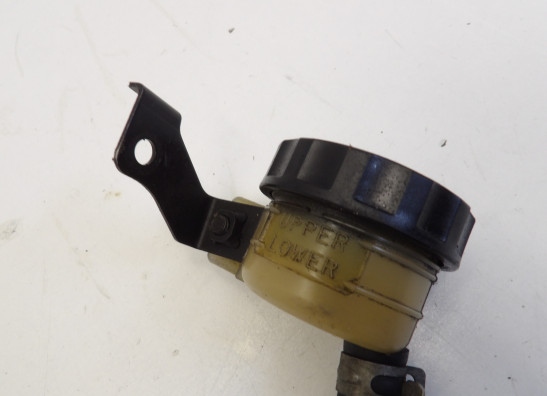 Rempomp achter Kawasaki ZX 12 R