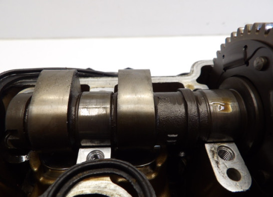 Cylinder head Honda VFR 750