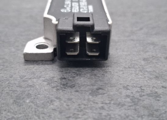Regulator rectifier  Yamaha FZR 600