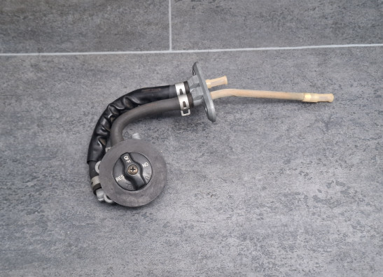Benzinekraan Suzuki RF 900