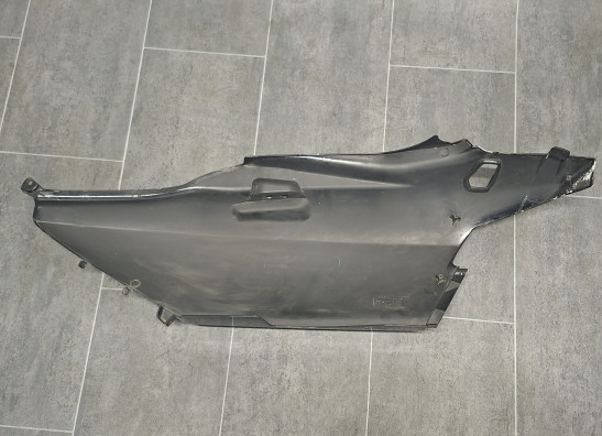 Rechter zijkuip Suzuki Burgman 650