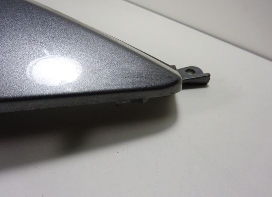 Rechter achterkant Suzuki Burgman 650