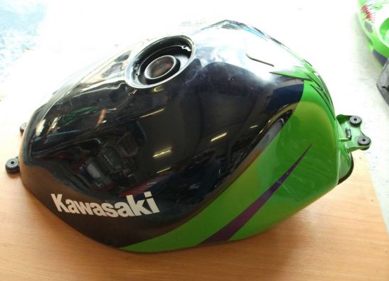 Benzintank Kawasaki ZX 9 R